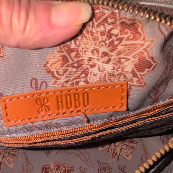 HOBO Grey Leather With Dark Brown Shoulder Strap - Nwot - Picture 14 of 14